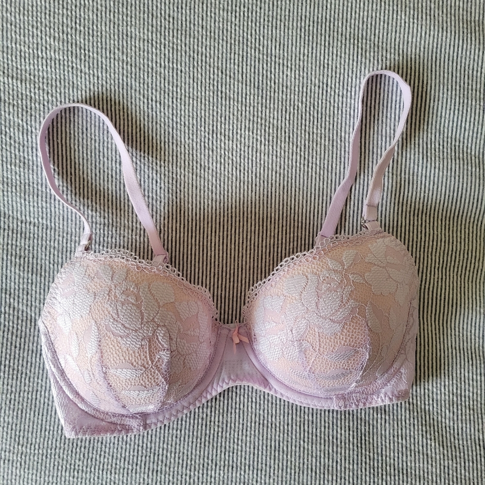 Betsey Johnson Light Pink Lace Underwire Bra
